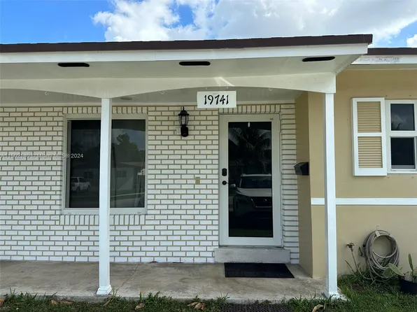 19741 SW 117th Ct, Miami, FL 33177