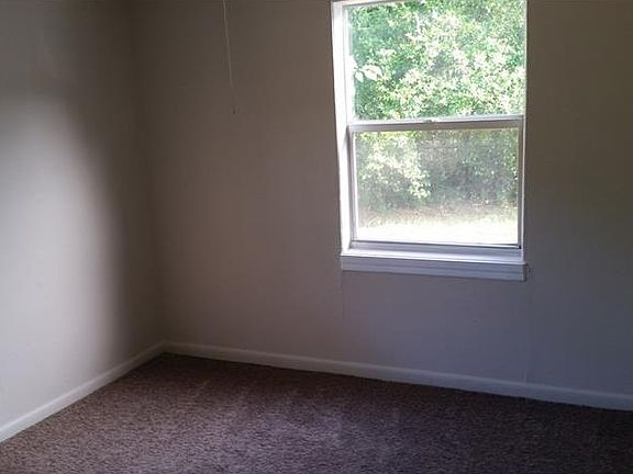 5th image of 6418 E 23rd Ave