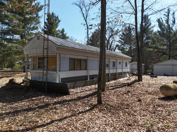 9685 Ziska Rd, Wellston, MI 49689