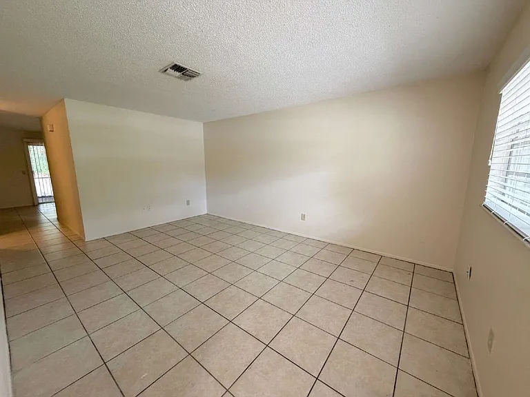 7419 Mead Dr — Photo 4