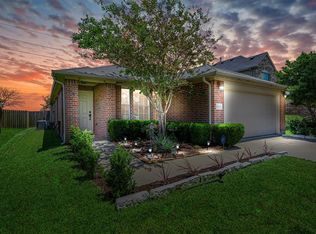 8211 Silent Deep Dr, Rosenberg, TX 77469