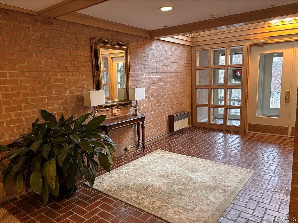 1 bed, 1.0 bath, 950 sqft, $2,995 — Photo 4