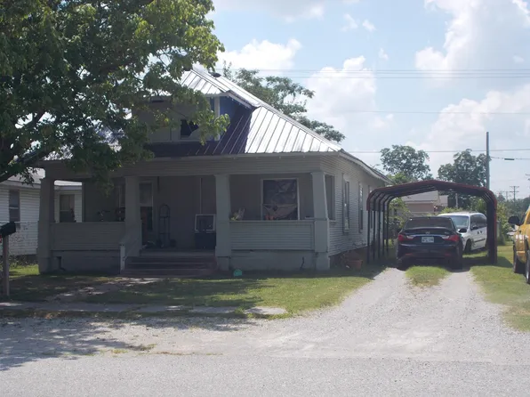 105 N Walnut St, Commerce, OK 74339