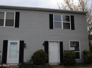 6 Spring Dr, Taneytown, MD 21787