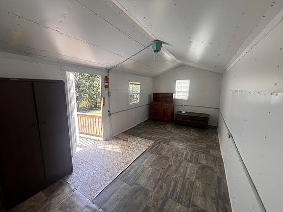 29th image of 105 H Warren Ln