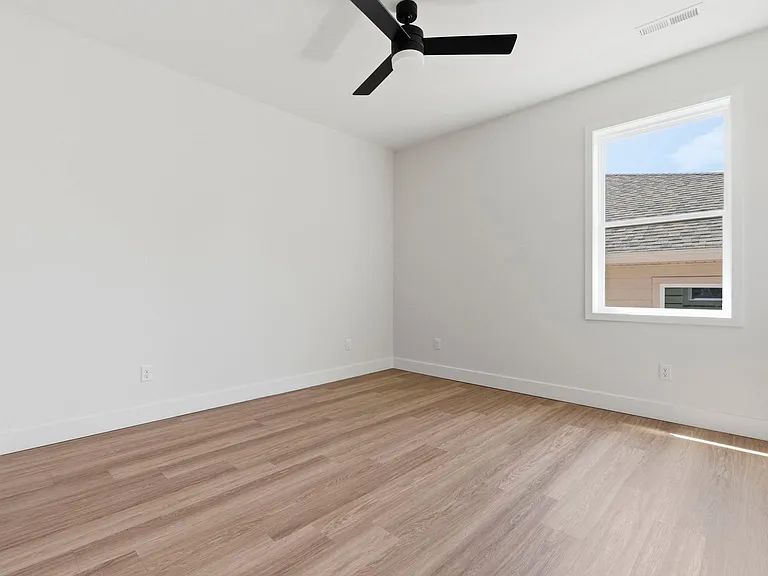 4423 S Reed Ave — Photo 50