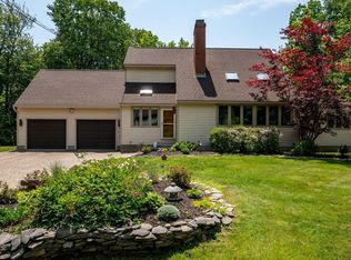 12 Pheasant Run, East Kingston, NH 03827