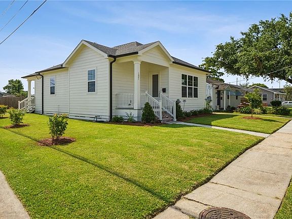 2nd image of 1021 Marian Ave