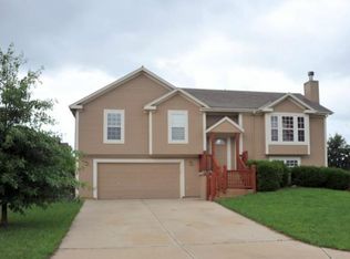 22641 Jackson St, Spring Hill, KS 66083