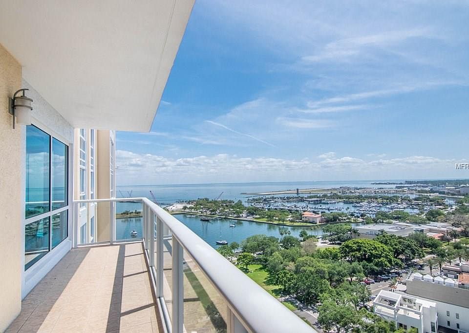 1st image of 400 Beach Dr NE Unit 1902