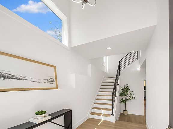 3rd image of 24622 SE 21st Pl