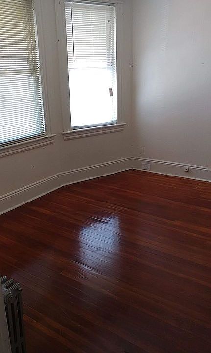 2nd image of 480-482 Bishop Ave