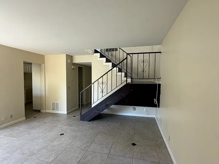 1302 Gina Dr — Photo 8