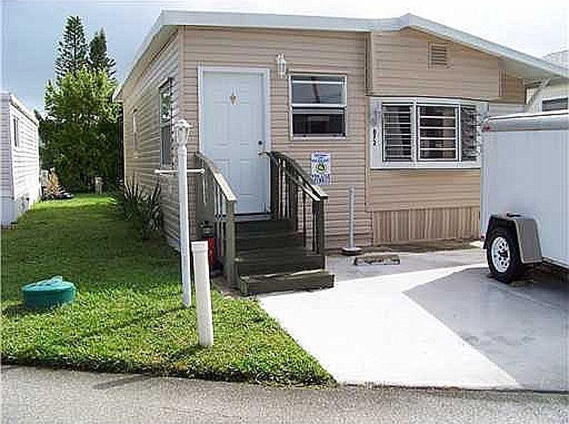 1st image of 872 Nettles Blvd