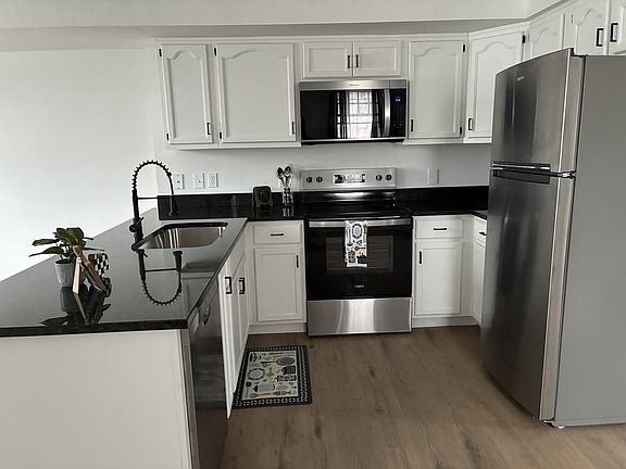 4th image of 1825 Collingwood Blvd #4fa314169