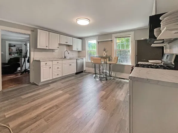 294 High St #A, Hampton, NH 03842