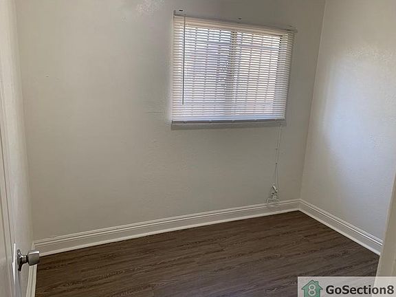 4th image of 8817 Baring Cross St