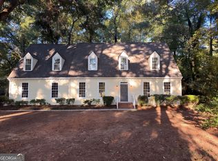8617 N Shore Dr, Jonesboro, GA 30236