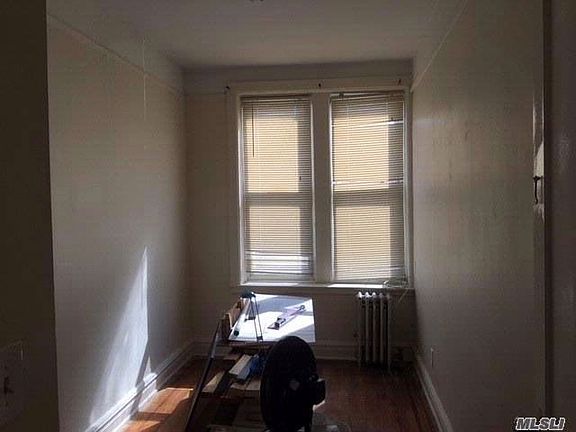 4th image of 139 Tulip Ave