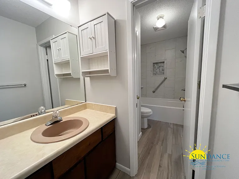 106 Brookmeade Dr — Photo 8