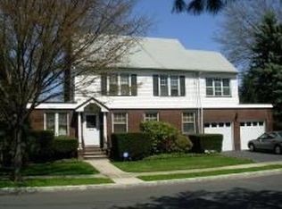 49 Parkview Dr, Bloomfield, NJ 07003