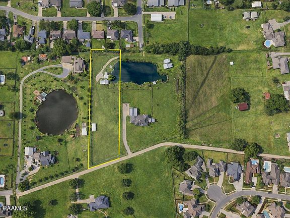 3rd image of 206 Bodenger Rd