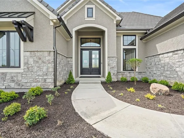 6315 NW 58th Ter, Kansas City, MO 64151