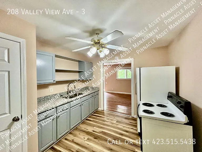 208 Valley View Ave #3 — Photo 12