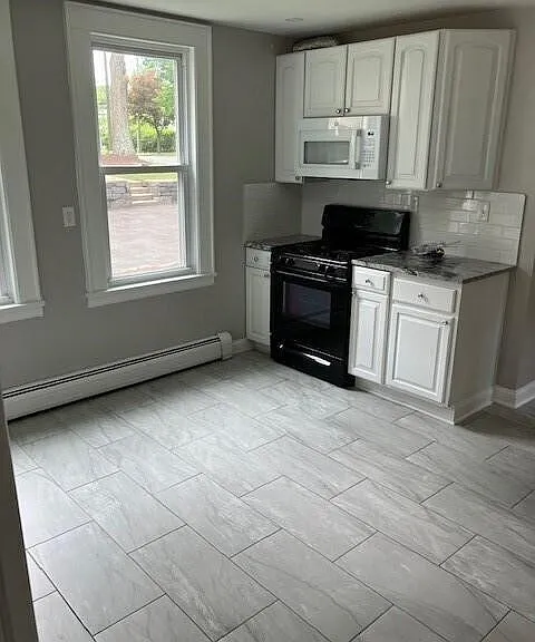 2010 Huntington Rd — Photo 2