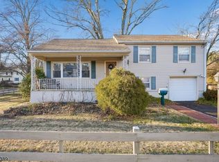 9 Brooklake Rd, Florham Park Boro, NJ 07932