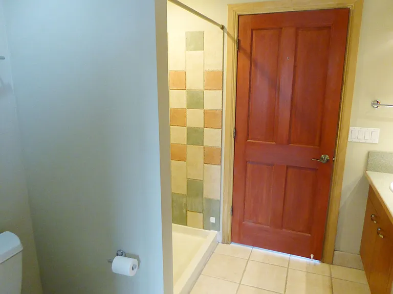 1031 Mirrormere Cir — Photo 17
