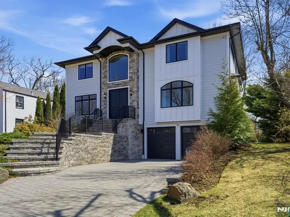 34 Dubois Ave, Alpine, NJ 07620