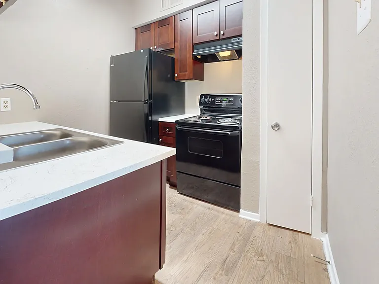 Addison Apartments at the Park — Photo 123