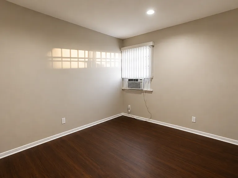 611 Levering Ave — Photo 10