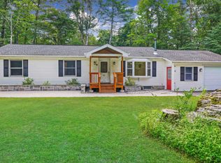 105 Iroquois Trl, Dingmans Ferry, PA 18328