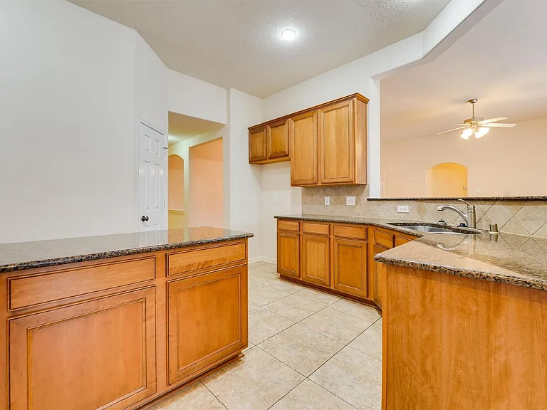 26619 Summerbend Hollow Ln — Photo 16