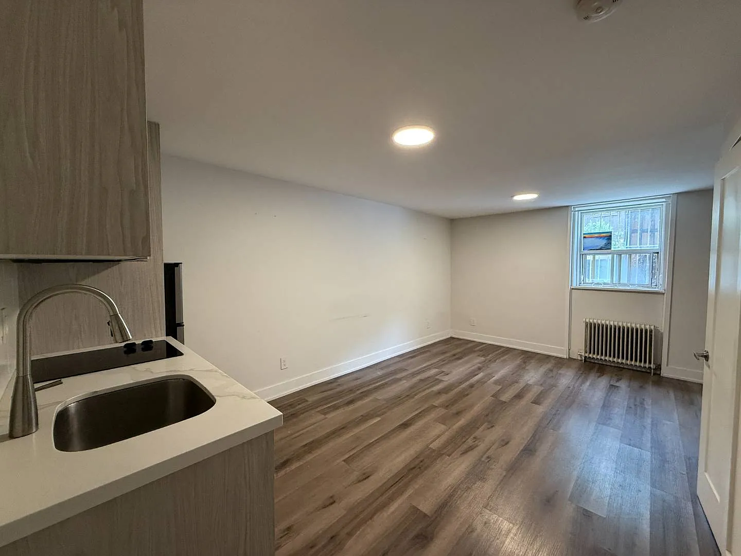 140 Springhurst Ave - 5 — Photo 2