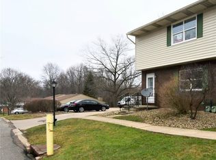 4456 Sandlewood Dr, Kent, OH