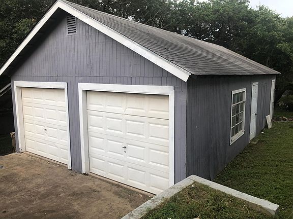 2nd image of 611 Flintstone Dr
