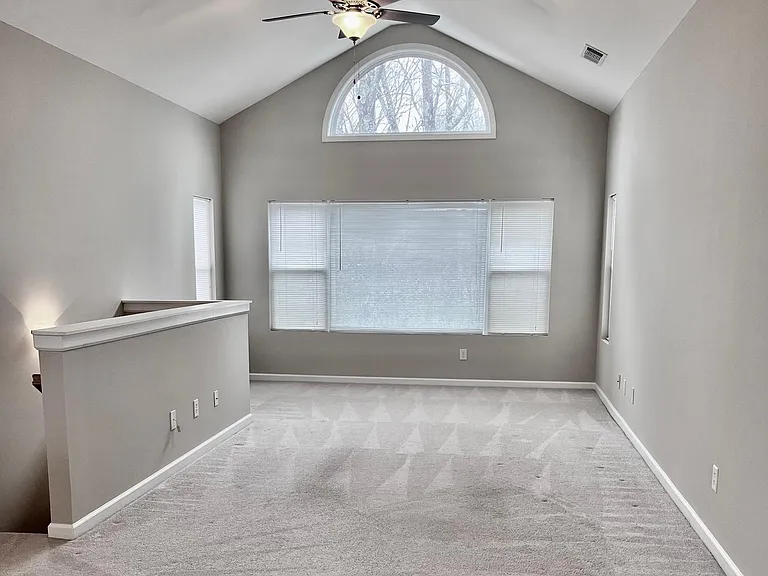 176 Pointe Cir — Photo 7