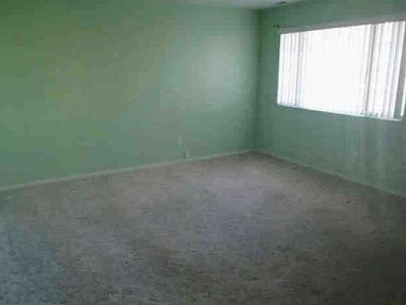 4th image of 2503 Edgecliff Dr