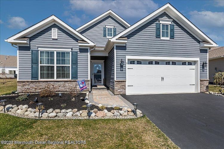 1st image of 5 Otter Cir