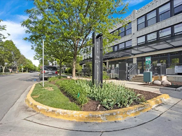 1111 W 15th St Unit 122, Chicago, IL 60608