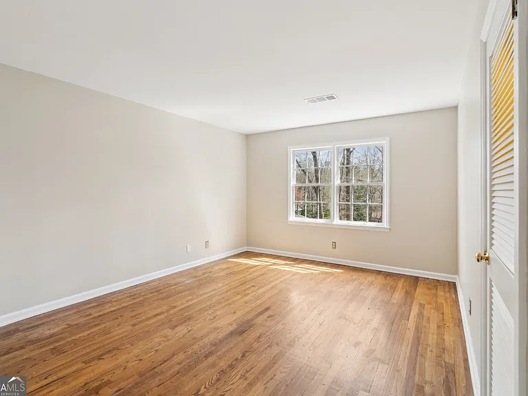 355 Westerhall Ct — Photo 21