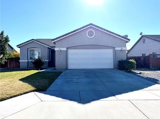 1042 Sun Up Cir, San Jacinto, CA 92582