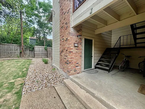 421 W San Antonio St Photo 1