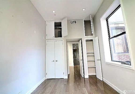 4th image of 9 W 70th St #3
