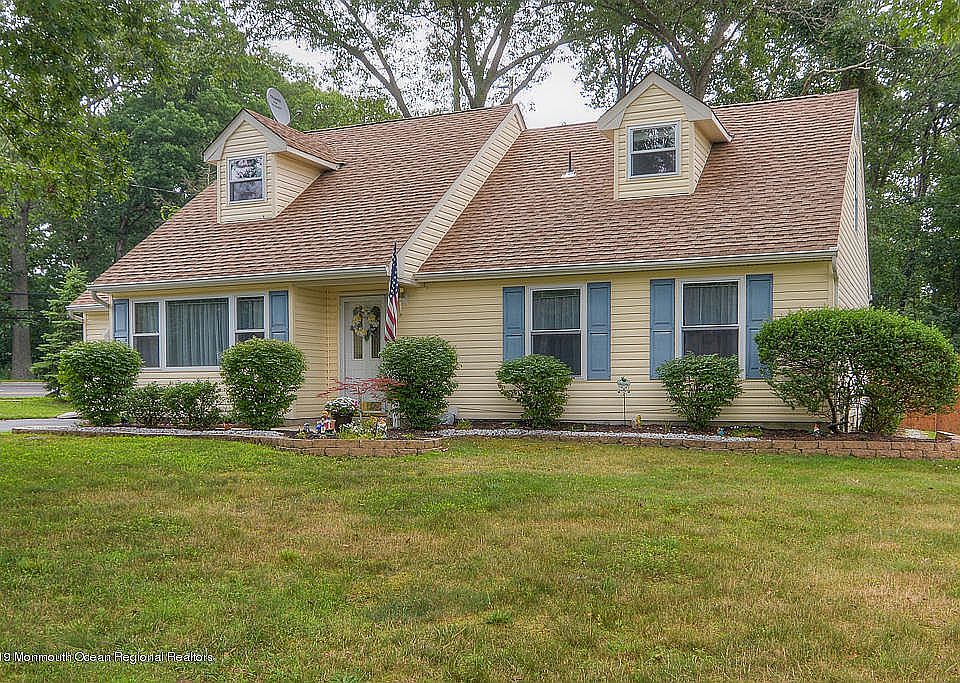 1st image of 578 Leawood Ave