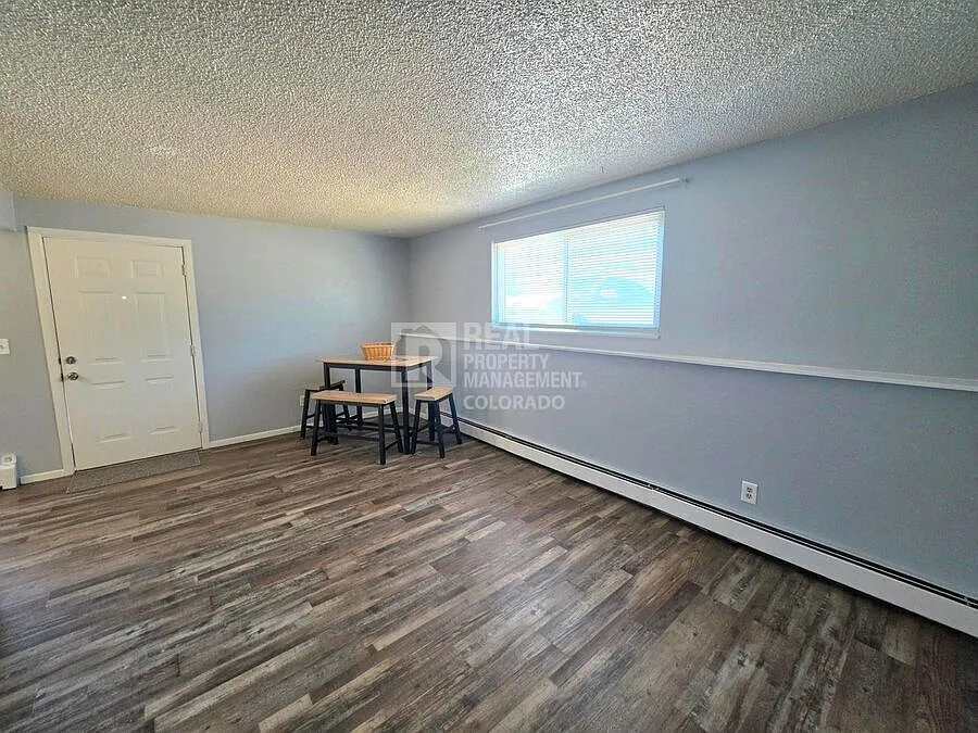 Freshly Updated 2 Bedroom Near Peterson & Schriever SFB — Photo 4