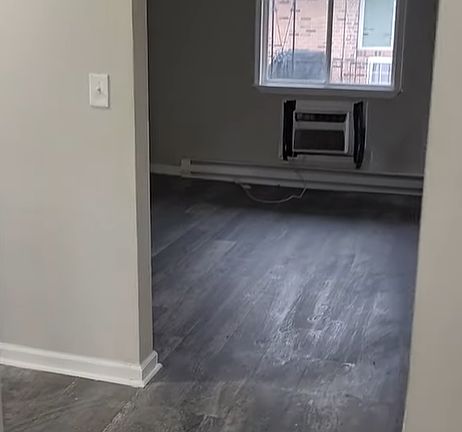 4th image of 121 W 32nd St APT 2